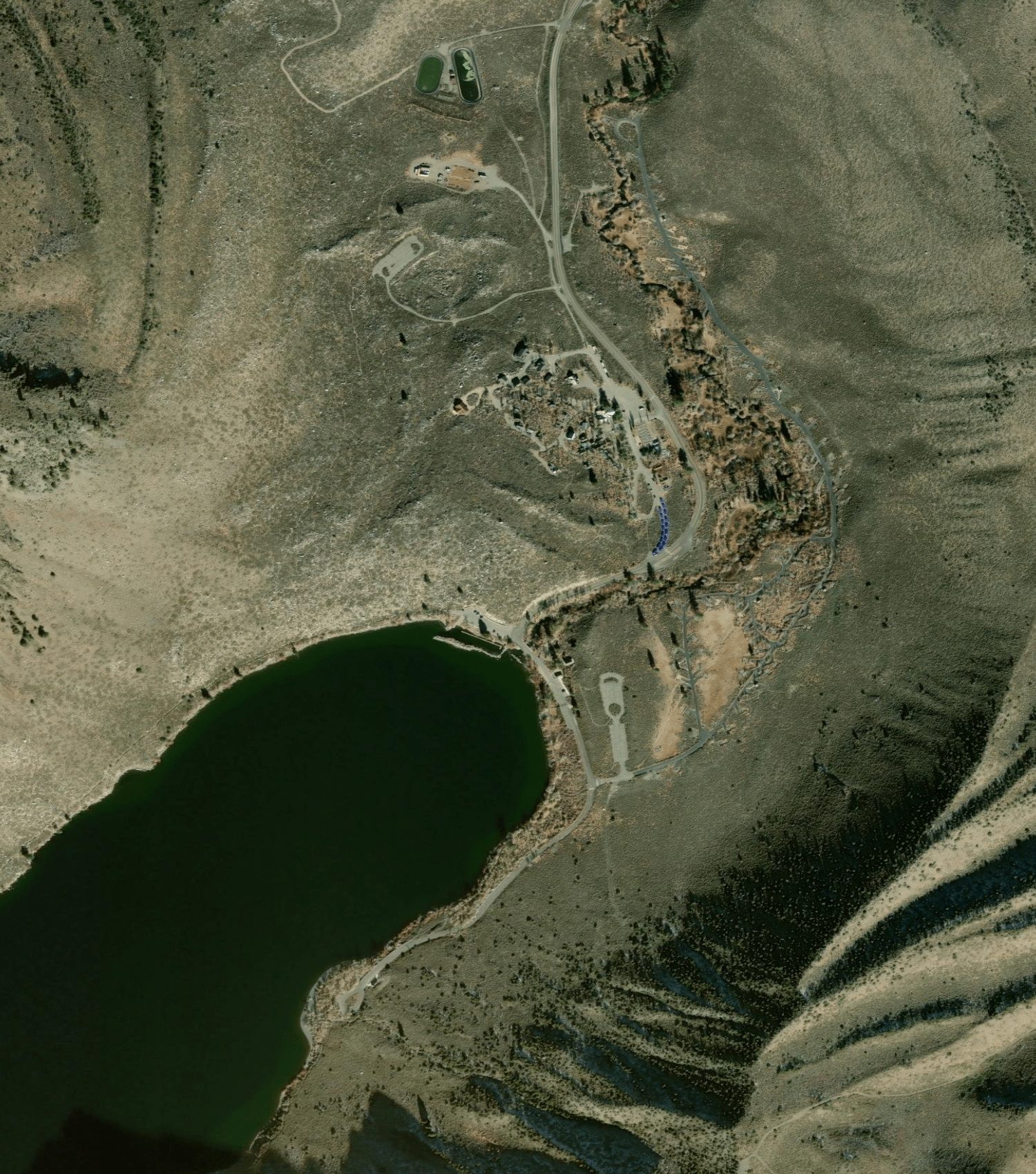 Esri World Imagery of Convict Lake and the trailhead area